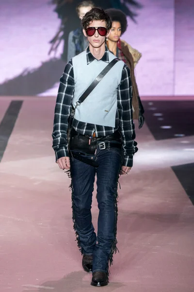 Look 41